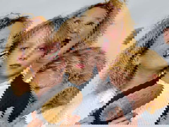 Minou Bosua over haar nieuwe theatershow 'Ouderpardon'