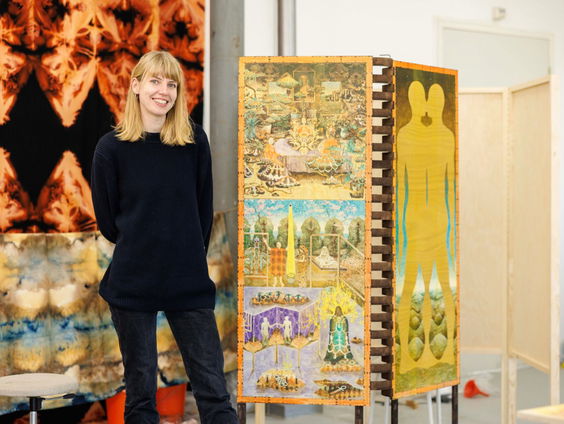 De kleurrijke wereld van kunstenaar Fiona Lutjenhuis