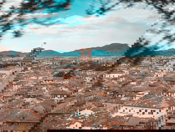 Lekkere Track: Een Italiaanse deurwaarder