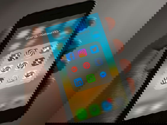 Influencer Maroua Oulad over haar ervaringen op sociale media