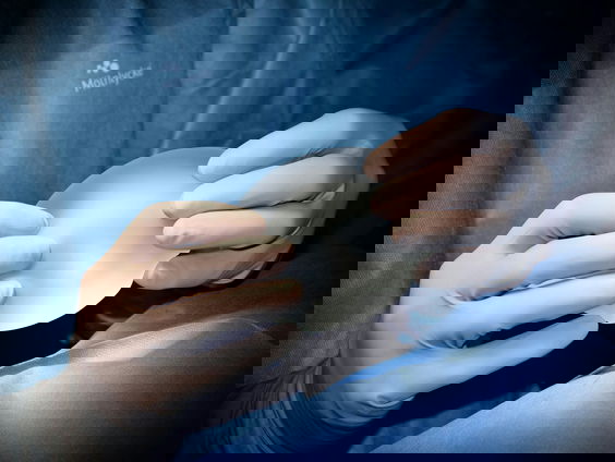 Geen relatie tussen siliconen borstimplantaten en Breast Implant Illness-klachten