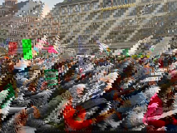 Dierendag Demo: Zeg NEE tegen de vee-industrie!