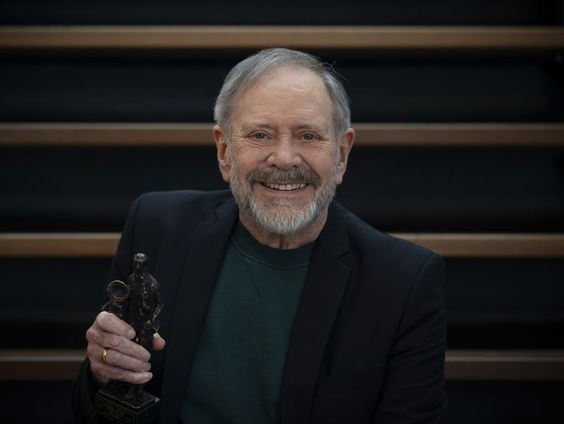 Loeki Knol en Daniël Lohues staan stil bij het overlijden van Rob de Nijs