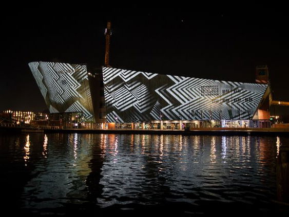 De audiotour: Niels Carels of het Amsterdam Light Festival