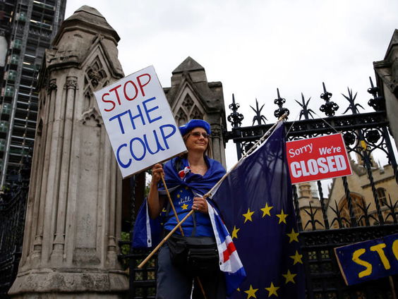 Britse conservatieve partij bepaalt koers na historische verkiezingsnederlaag