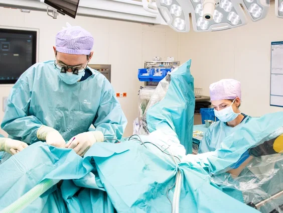 Artsen Radboudumc ontwikkelen operatie om clitoris te herstellen na vulvakanker
