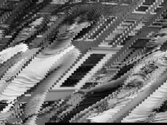 De Amsterdamse Wallen door de lens van fotograaf Dana Lixenberg