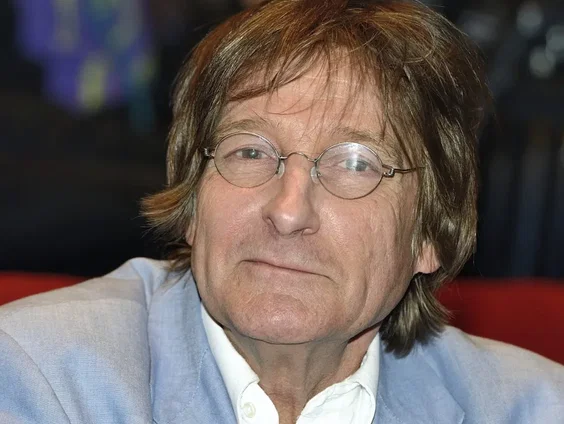 Stand.nl: 'Wim T Schippers was ontzettend geniaal'
