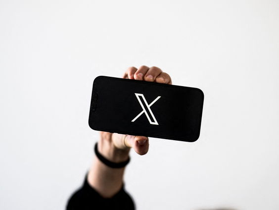 Nederlander wint rechtszaken over shadowbanning tegen X