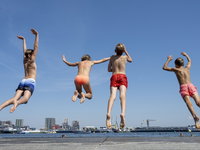 De Week van Minne: Waarom hebben we zo'n lange zomervakantie?