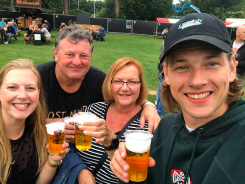 Moeder Sander: 'Als je nu niet doet wat ik zeg, dan bel ik het kindertehuis!’