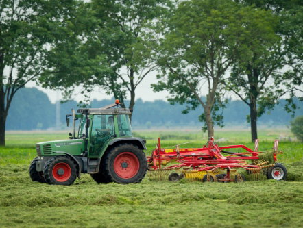 Medewerker van de Dag Jan-Willem: effe 14 hectare maaien, moment
