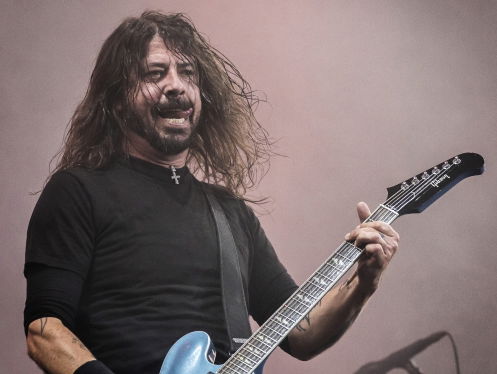 Er staat ineens heel veel live-materiaal van Foo Fighters op YouTube!