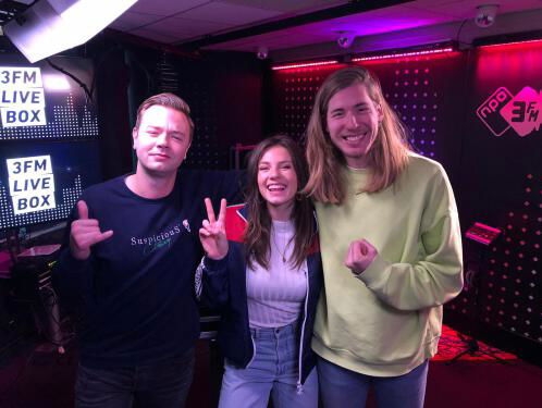 Ambassadeurs van de Vrijheid Sam Feldt en Maan over wat 4 en 5 mei voor ze betekenen