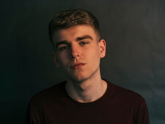 Herleef je beste rave - Elliot Fitch