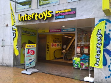 Breaking news. De intertoys staat op losse schroeven