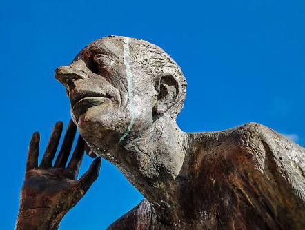 We hebben een scoop over een bekende Nederlander die je echt wilt weten!