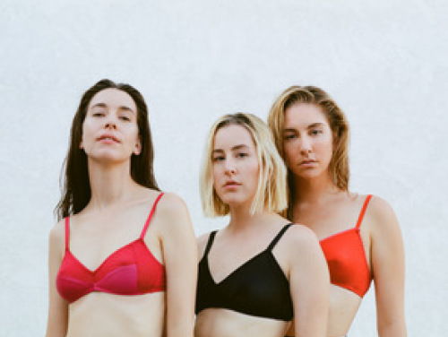 Slow Sunday: Jack Peñate / City Park / HAIM