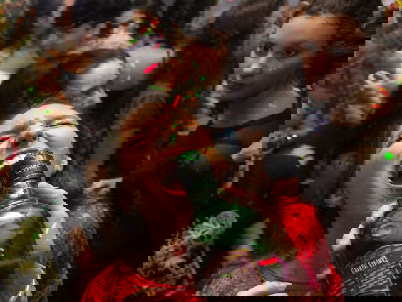 Corona? Luisteraar Esther heeft een mooie boodschap voor iedereen, ZUIPEN!