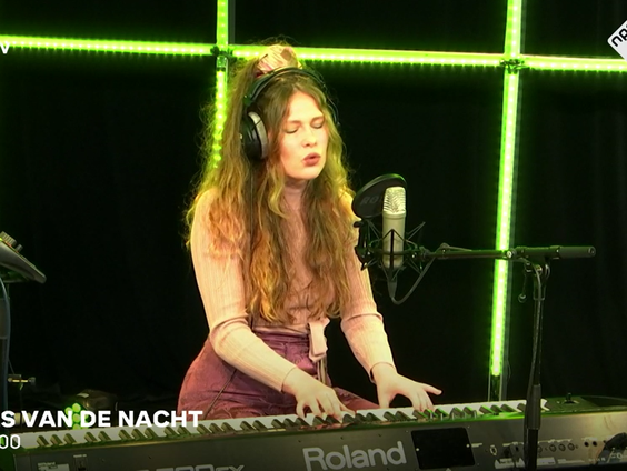 Laat je meeslepen in Nana M. Rose's gevoelige November