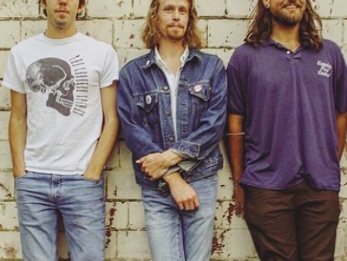 Caamp is het jongere broertje van Mumford and Sons volgens Sven!