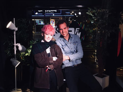 Roe leeft de droom dus trekt zich niks aan van haat