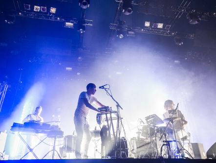 Elektronica van Vera: Caribou - Never Come Back