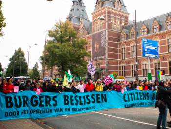 Extinction Rebellion gaat 'dood neer vallen' voor het klimaat