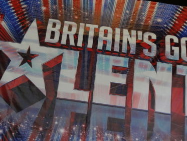 Magus Utopia staat in de halve finale van Britain's Got Talent!
