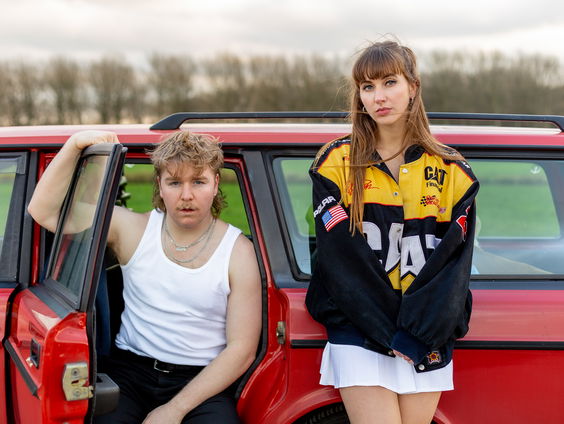 My Mama Says van KUZKO gaat over een dramatische middelbare school knipperlichtrelatie