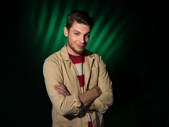 Dominee Piet van Die geeft een zegen voor NPO 3FM