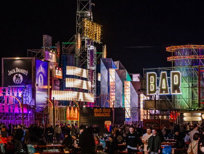 Sander mag als een koe in de wei zo blij naar Paaspop