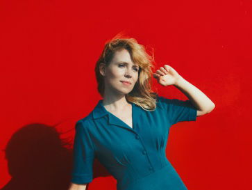 Janne Schra en een citroen-synthesizer op Tweetakt!