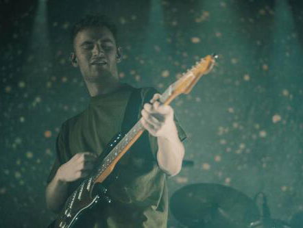 Zon, Rosé en Tom Misch