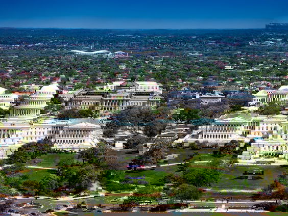 Mirjam Sterk vertelt hoe Washington wakker wordt na de bestorming van het capitool