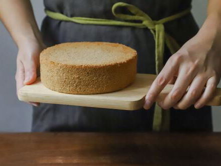 Proefde Heel Holland Bakt-winnaar Hans 600 taarten voor het nieuwe seizoen?