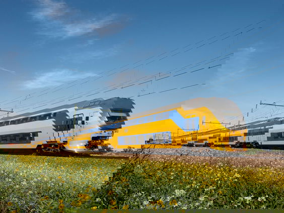 Tuffie Vos, de originele NS stem, die vandaag voor het laatst op álle Nederlandse stations te horen is.