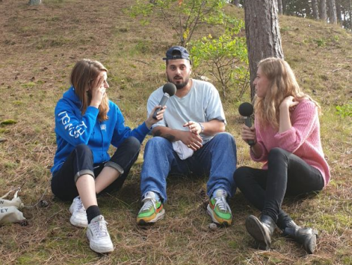 Nederland versus België: Zwangere Guy en Clean Pete vechten 't uit!
