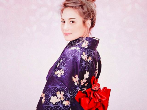 Vriendin van de show Mai doet verslag vanaf de zwaarste storm ooit in Japan