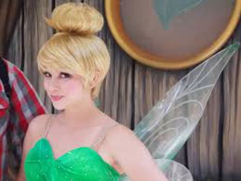 Kim wint Tinkerbell in Disney Disnie