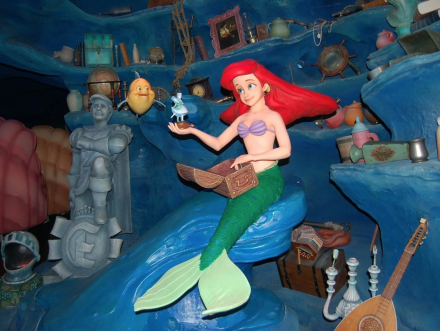 De kleine zeemeermin terugkijken is niet iets wat je moet doen als volwassenen