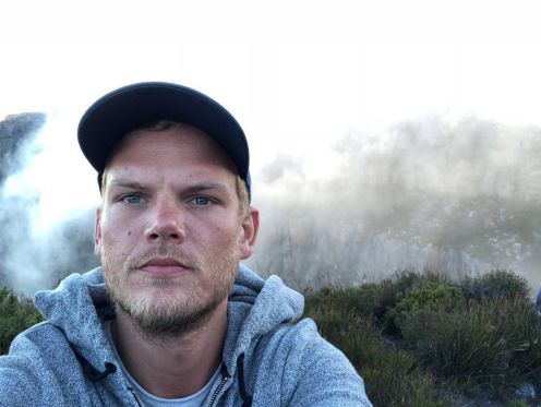 Opvallend: Avicii begint al z'n platen hetzelfde