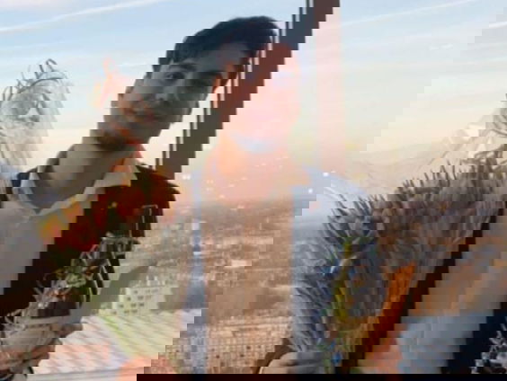 Yazan (24 jaar): “Een wapenstilstand heeft geen zin, zolang we niet naar elkaar luisteren”.