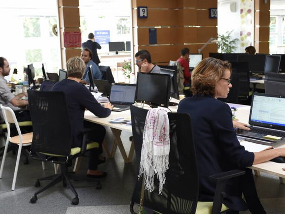 Mathieu is helemaal klaar met luidruchtige collega's in zijn kantoortuin