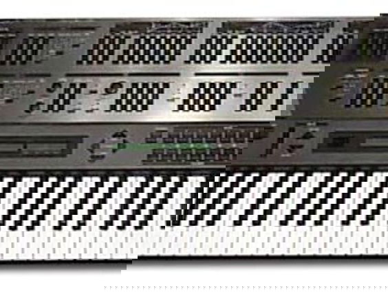 WAT IS EEN ROLAND JD-800?