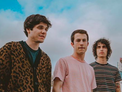 Emma noemt Wallows een nieuwe band met een oude sound!