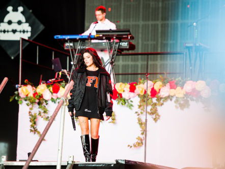 Wordt Werner dit keer wel gegrepen door zijn Je Weet Nooit Wat Je Krijgt Request?