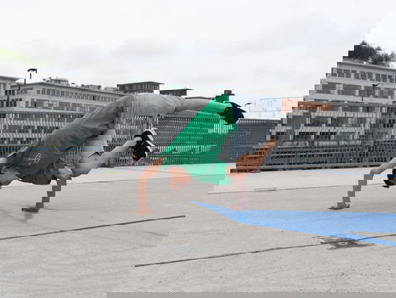 Nillis (14) is de jongste breakdance leraar van Nederland en wil nu kinderen inspireren!