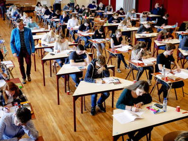 Examen Nederlands vandaag? Met deze tips haal jij een goed cijfer!