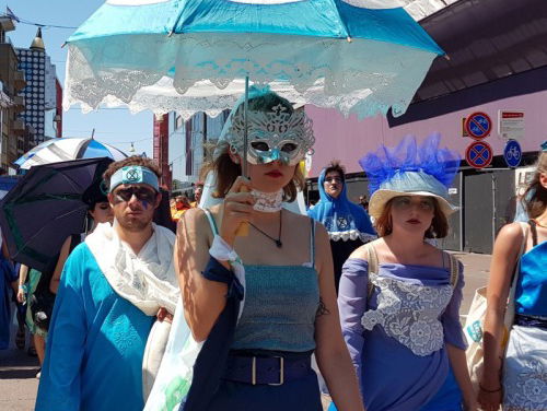 Time to rebel: Elle is een redder in de klimaatcrisis